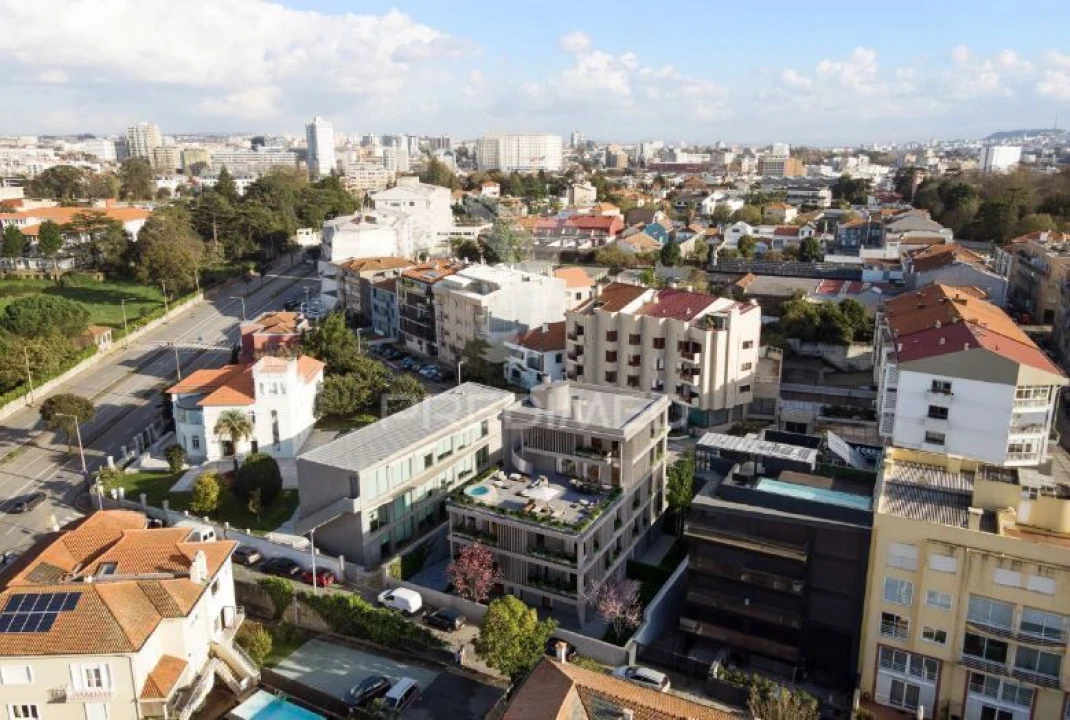 Apartamento T4 para Venda em Cedofeita, Santo Ildefonso, Sé, Miragaia, São Nicolau e Vitória Foto 2