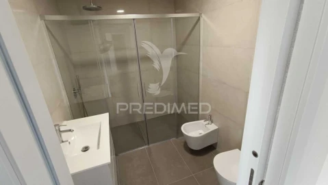 Apartamento T3 para Venda em Cedofeita, Santo Ildefonso, Sé, Miragaia, São Nicolau e Vitória