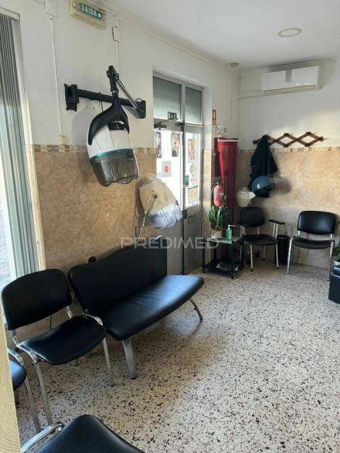 Loja para Venda em Baixa da Banheira e Vale da Amoreira