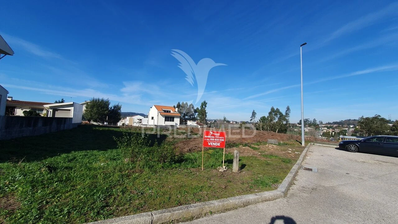 Terreno para Venda em Pedroso e Seixezelo Foto 1