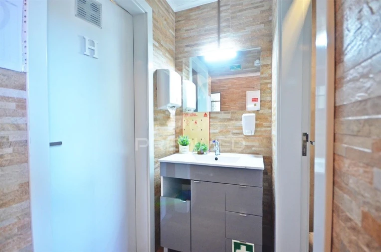 Loja para Venda em Alcanhões Foto 16