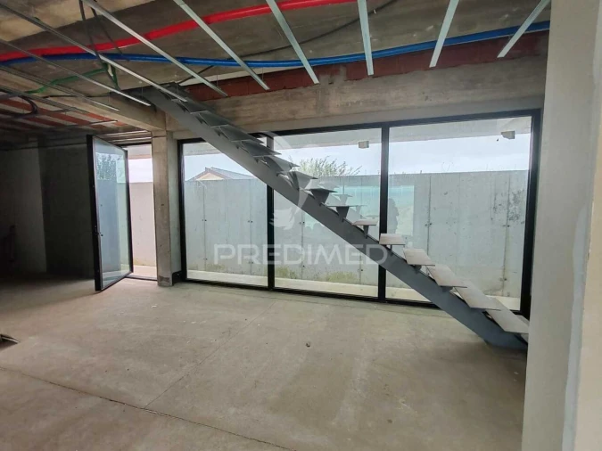 Moradia T4 para Venda em Gulpilhares e Valadares Foto 5