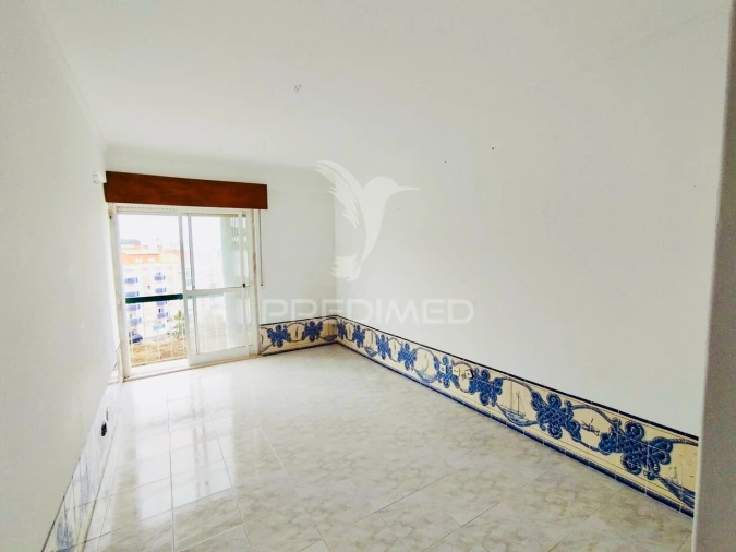 Apartamento T2 para Venda em Agualva e Mira-Sintra Foto 4