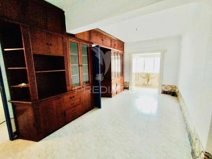 Apartamento T2 para Venda em Agualva e Mira-Sintra Foto 8