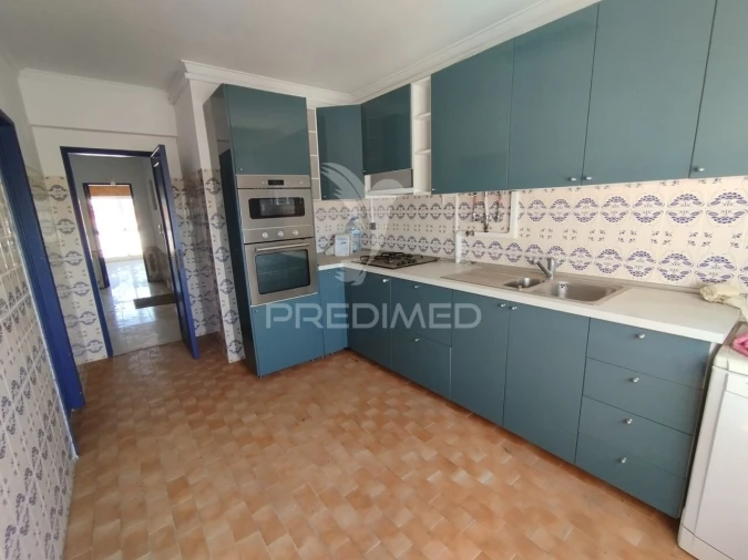 Apartamento T2 para Venda em Agualva e Mira-Sintra Foto 3
