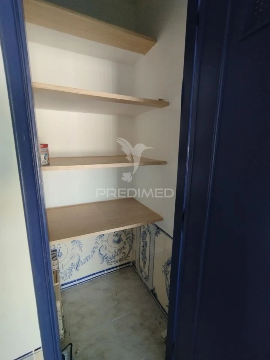 Apartamento T2 para Venda em Agualva e Mira-Sintra Foto 12
