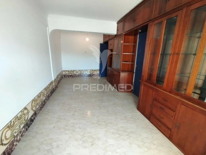 Apartamento T2 para Venda em Agualva e Mira-Sintra Foto 9