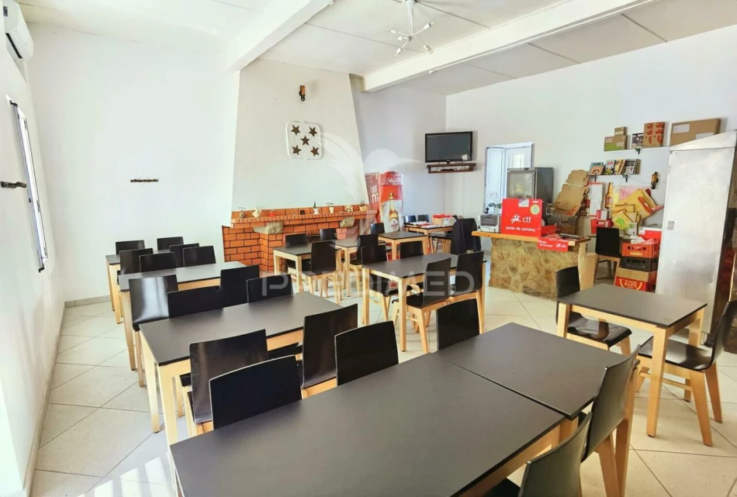 Loja para Venda em Casével e Vaqueiros Foto 15