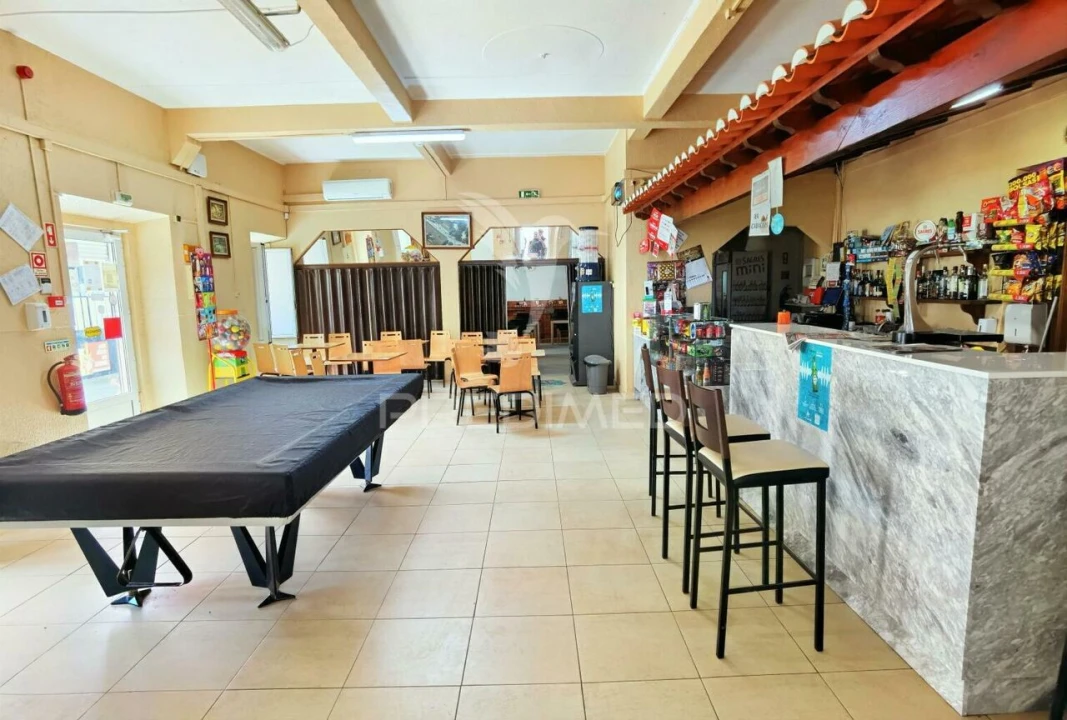 Loja para Venda em Casével e Vaqueiros Foto 22