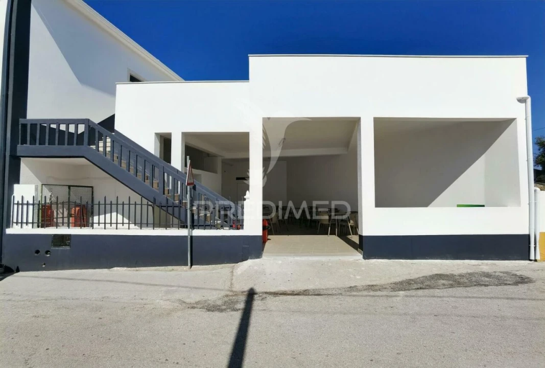 Loja para Venda em Casével e Vaqueiros Foto 4