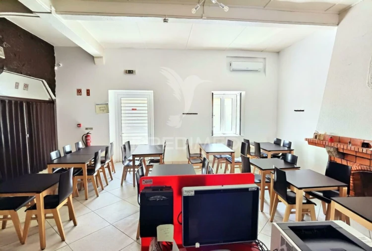 Loja para Venda em Casével e Vaqueiros Foto 16