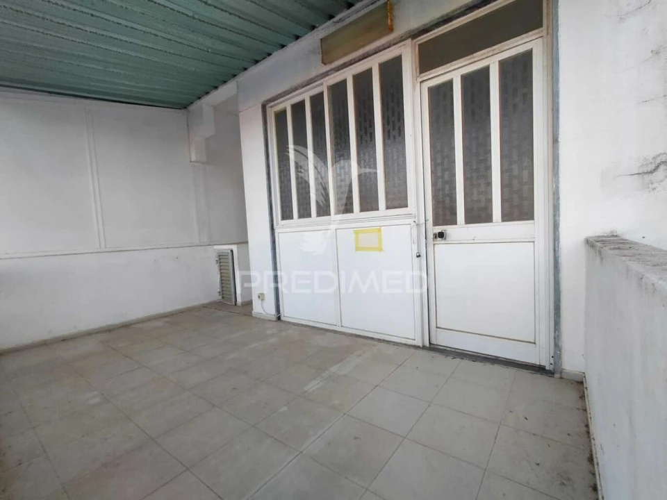 Apartamento T3 para Venda em Estômbar e Parchal Foto 27