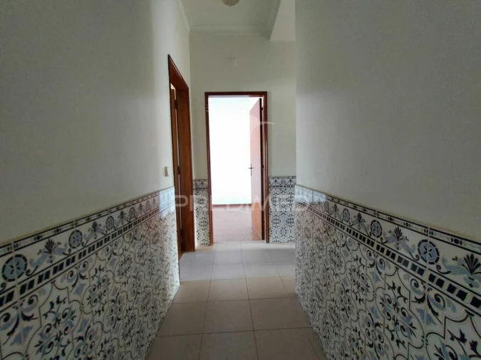 Apartamento T3 para Venda em Estômbar e Parchal Foto 9