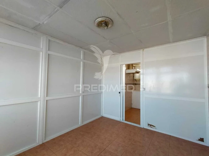 Apartamento T3 para Venda em Estômbar e Parchal Foto 19