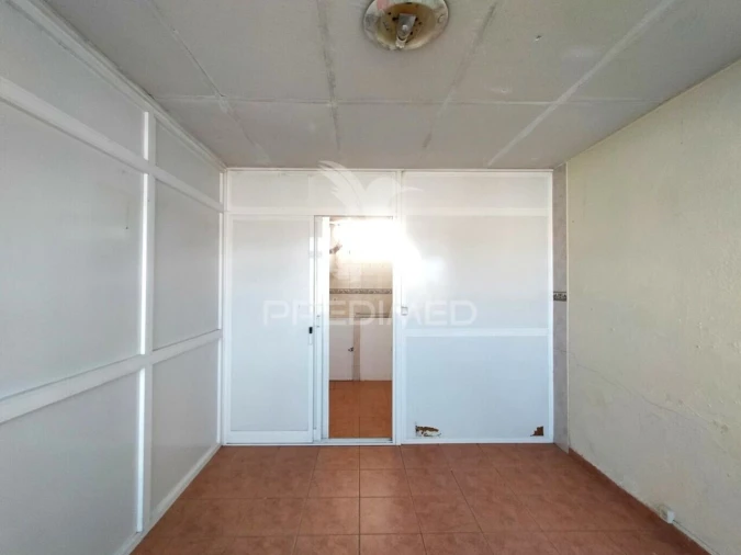 Apartamento T3 para Venda em Estômbar e Parchal Foto 22