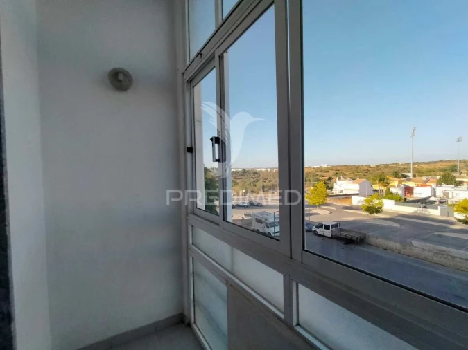 Apartamento T3 para Venda em Estômbar e Parchal Foto 16