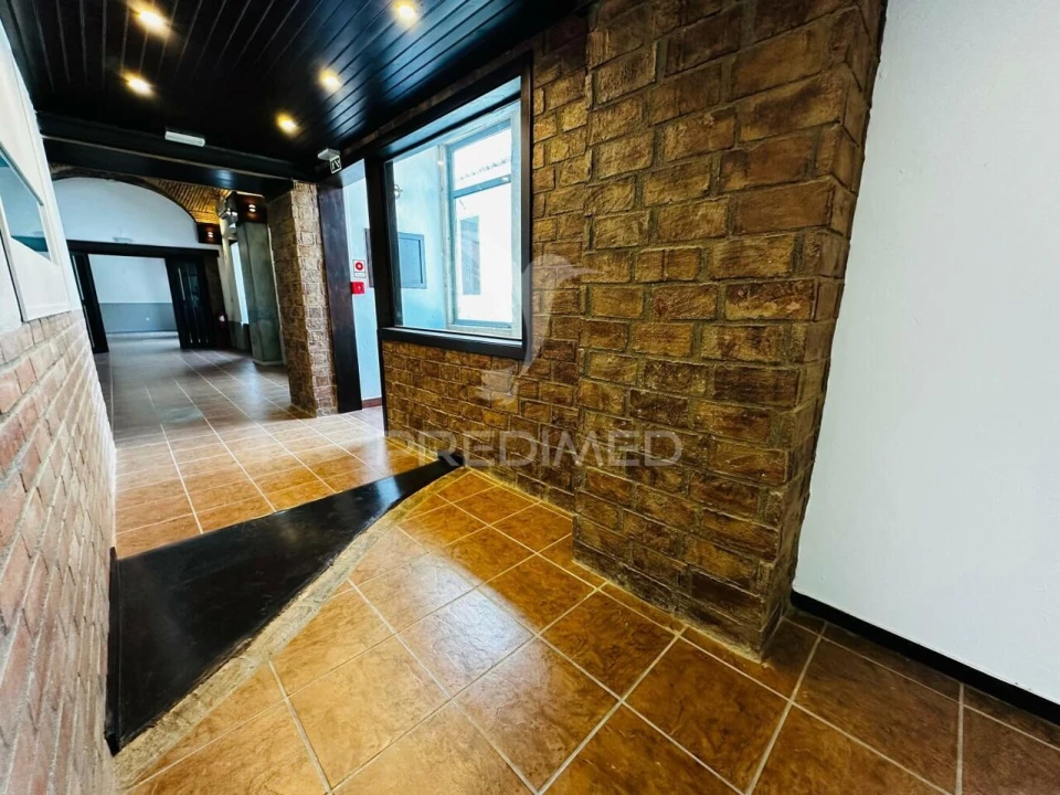 Loja para Arrendamento em Caia, São Pedro e Alcáçova Foto 17