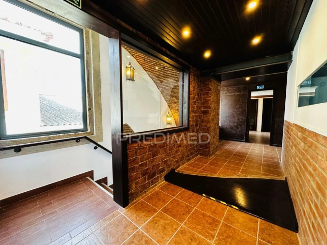 Loja para Arrendamento em Caia, São Pedro e Alcáçova Foto 11