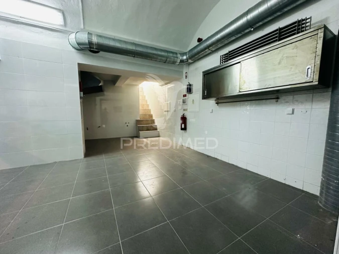 Loja para Arrendamento em Caia, São Pedro e Alcáçova Foto 18