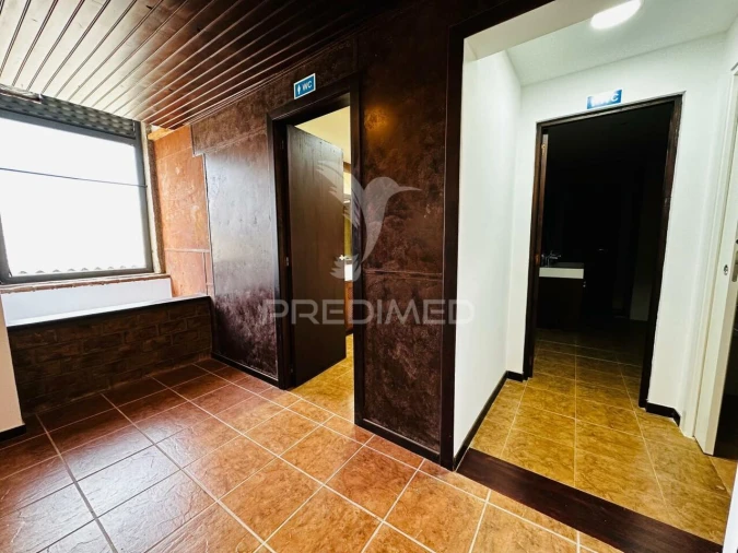 Loja para Arrendamento em Caia, São Pedro e Alcáçova Foto 12