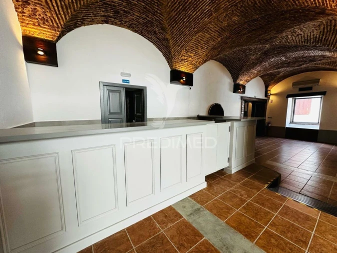 Loja para Arrendamento em Caia, São Pedro e Alcáçova Foto 4