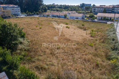 Terreno para Venda em Mafamude e Vilar do Paraíso