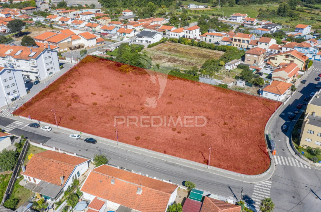 Terreno para Venda em Mafamude e Vilar do Paraíso Foto 2