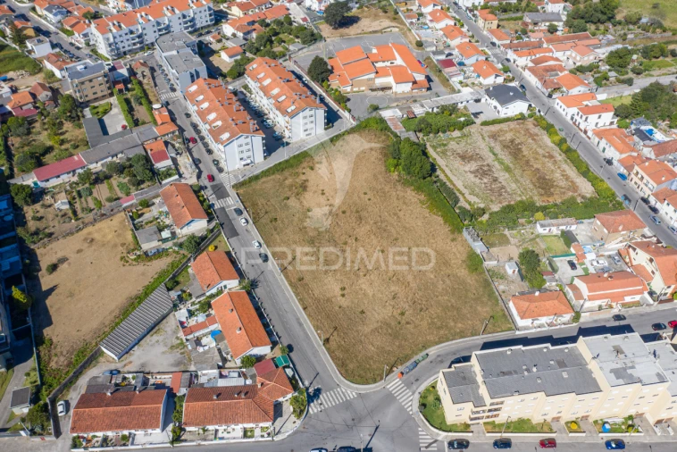 Terreno para Venda em Mafamude e Vilar do Paraíso Foto 8
