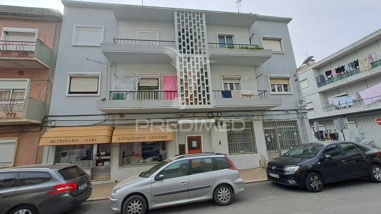 Apartamento T1 para Venda em Baixa da Banheira e Vale da Amoreira Foto 3