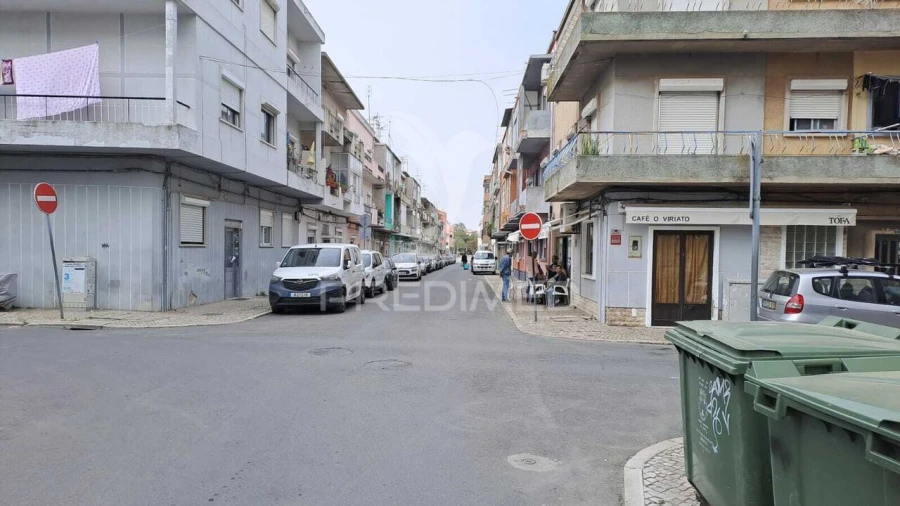 Apartamento T1 para Venda em Baixa da Banheira e Vale da Amoreira Foto 16