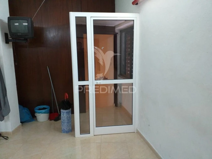 Loja para Venda em Alpalhão Foto 10