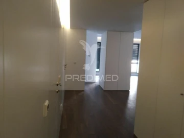 Apartamento T4 para Venda em Cedofeita, Santo Ildefonso, Sé, Miragaia, São Nicolau e Vitória