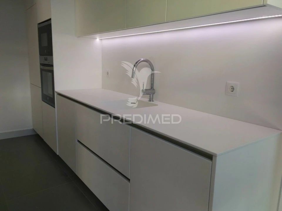 Apartamento T4 para Venda em Cedofeita, Santo Ildefonso, Sé, Miragaia, São Nicolau e Vitória Foto 9