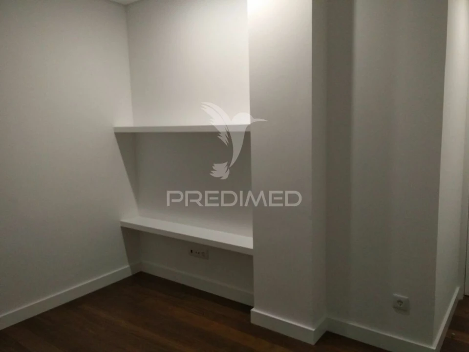 Apartamento T4 para Venda em Cedofeita, Santo Ildefonso, Sé, Miragaia, São Nicolau e Vitória Foto 11