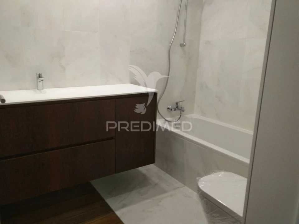 Apartamento T4 para Venda em Cedofeita, Santo Ildefonso, Sé, Miragaia, São Nicolau e Vitória Foto 14