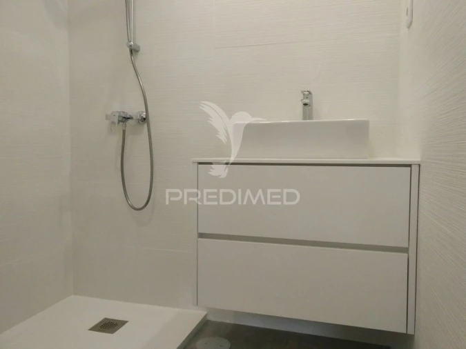 Apartamento T4 para Venda em Cedofeita, Santo Ildefonso, Sé, Miragaia, São Nicolau e Vitória Foto 13