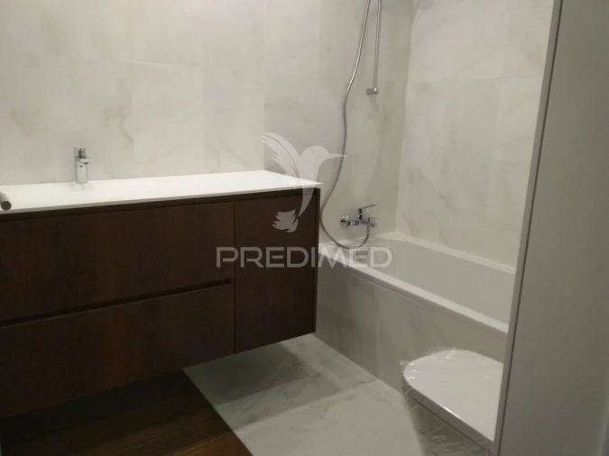 Apartamento T4 para Venda em Cedofeita, Santo Ildefonso, Sé, Miragaia, São Nicolau e Vitória Foto 14