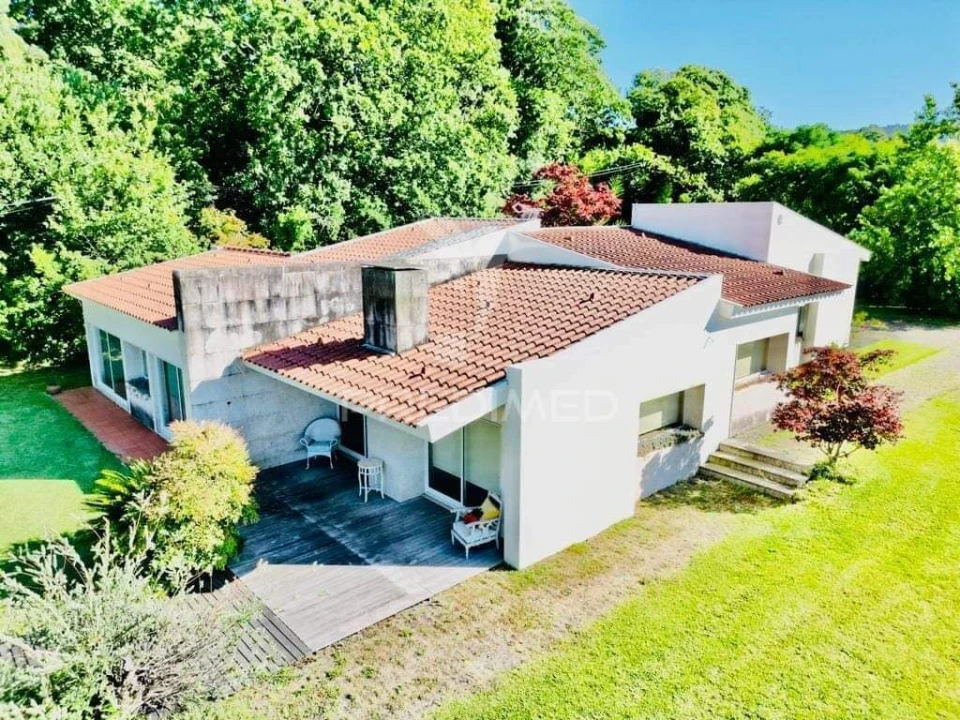 Moradia T3 para Venda em Merelim (São Paio), Panoias e Parada de Tibães Foto 3