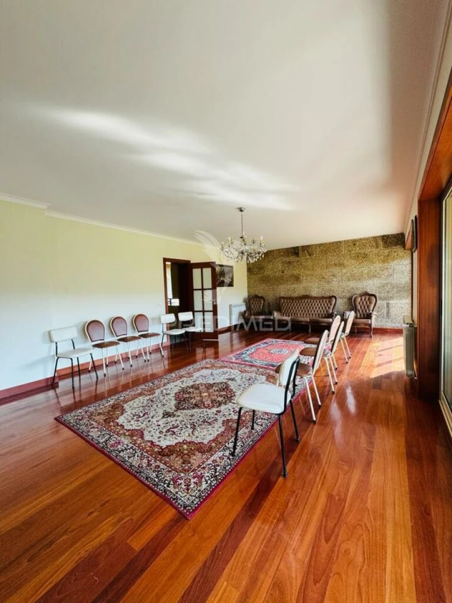 Moradia T4 para Venda em Sande Vila Nova e Sande São Clemente Foto 9