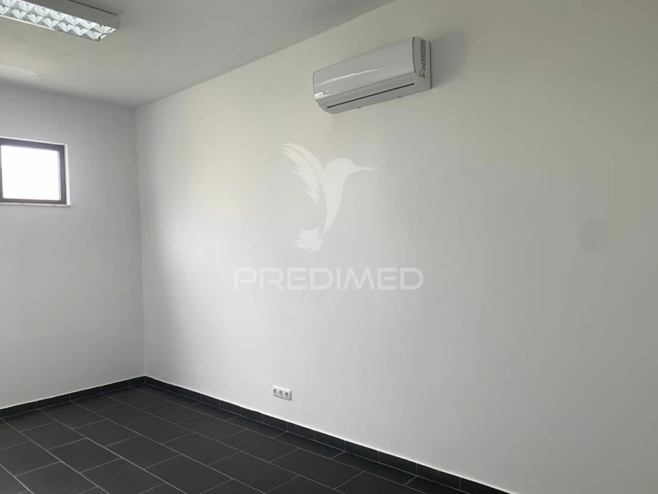 Escritório para Arrendamento em Malagueira e Horta das Figueiras Foto 2