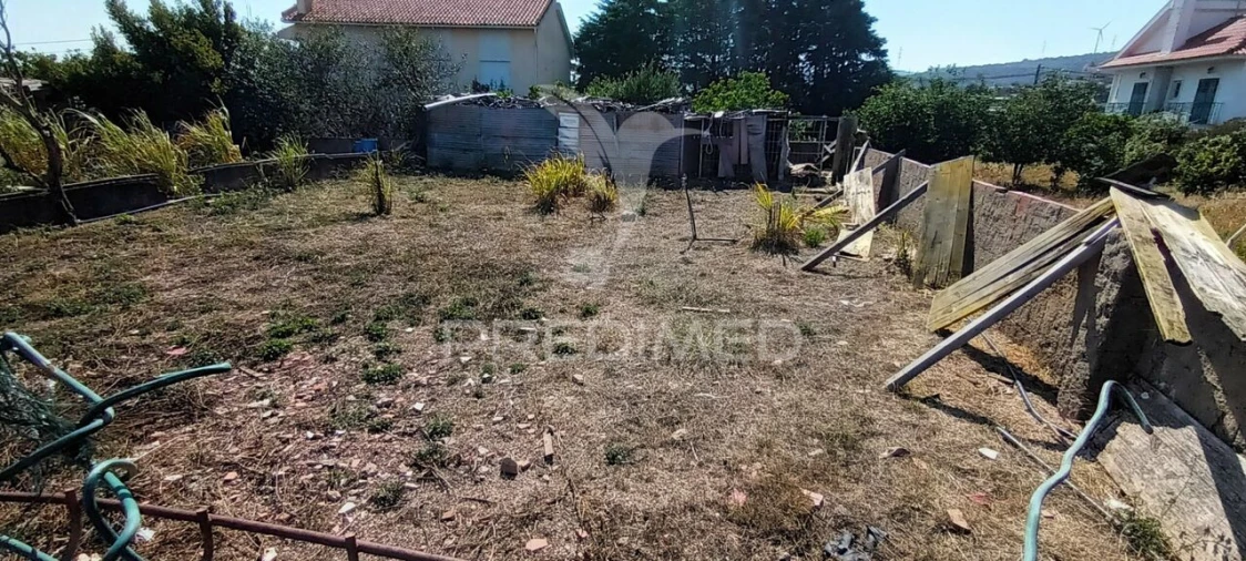 Terreno para Venda em Santo Antão e São Julião do Tojal Foto 6