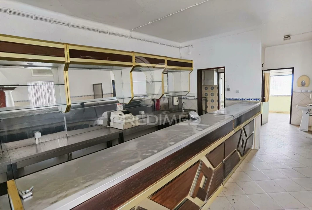 Loja para Venda em São Vicente do Paul e Vale de Figueira Foto 22