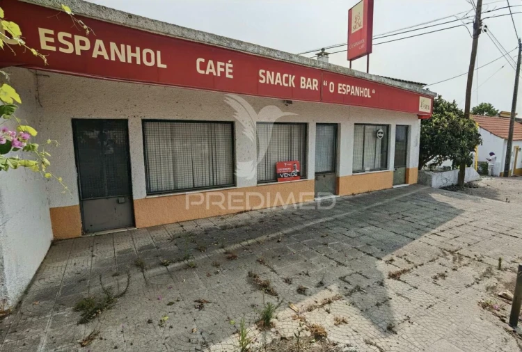 Loja para Venda em São Vicente do Paul e Vale de Figueira Foto 2