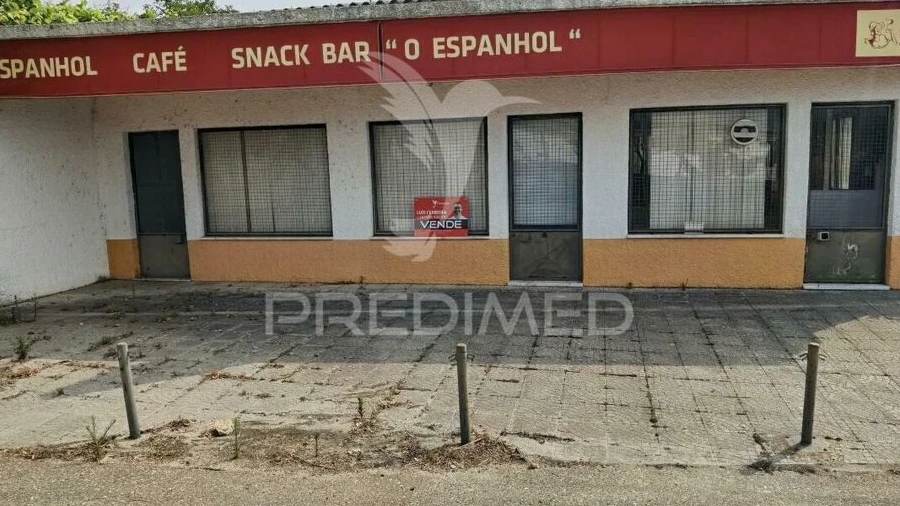 Loja para Venda em São Vicente do Paul e Vale de Figueira