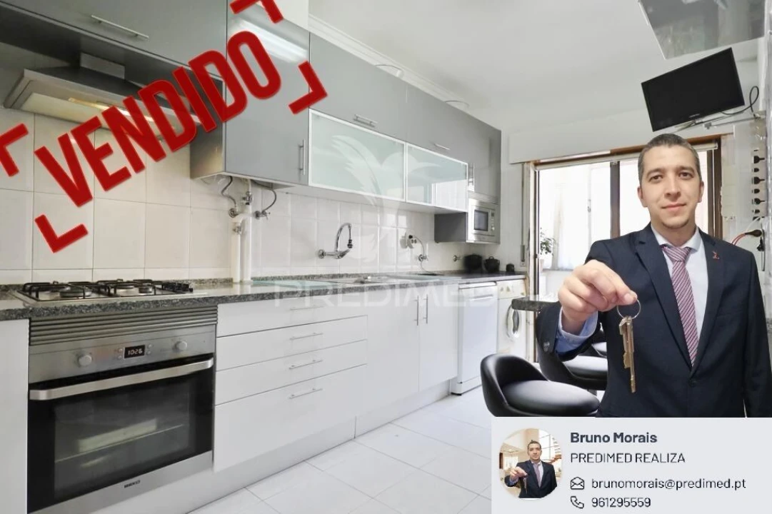 Apartamento T2 para Venda em Pontinha e Famões Foto 1