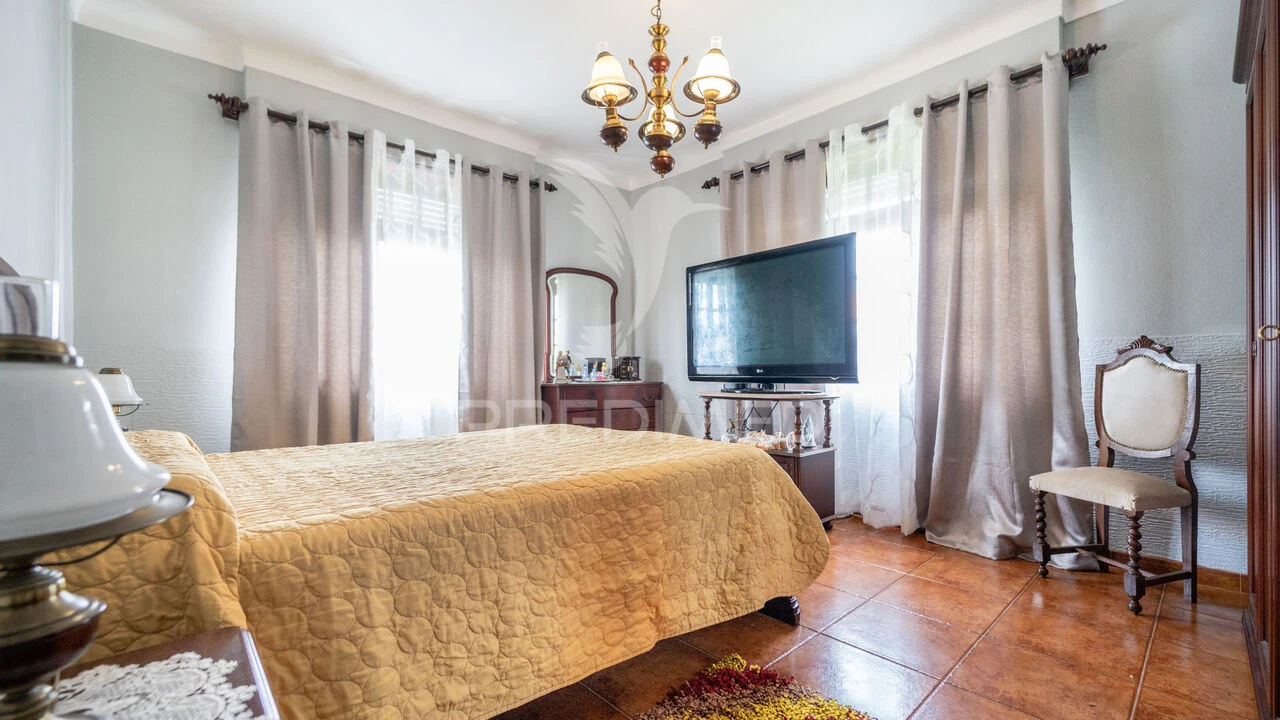 Moradia T4 para Venda em São Mateus da Calheta Foto 15