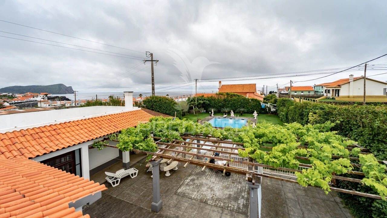 Moradia T4 para Venda em São Mateus da Calheta Foto 7