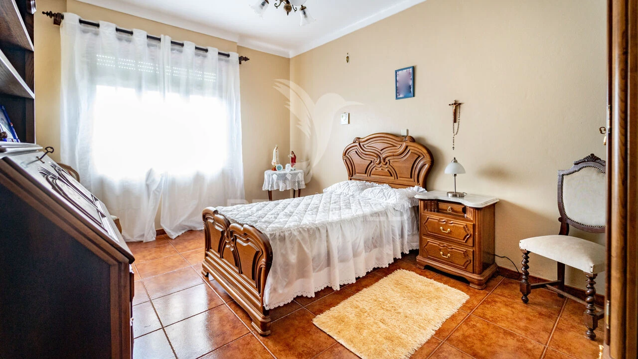 Moradia T4 para Venda em São Mateus da Calheta Foto 14