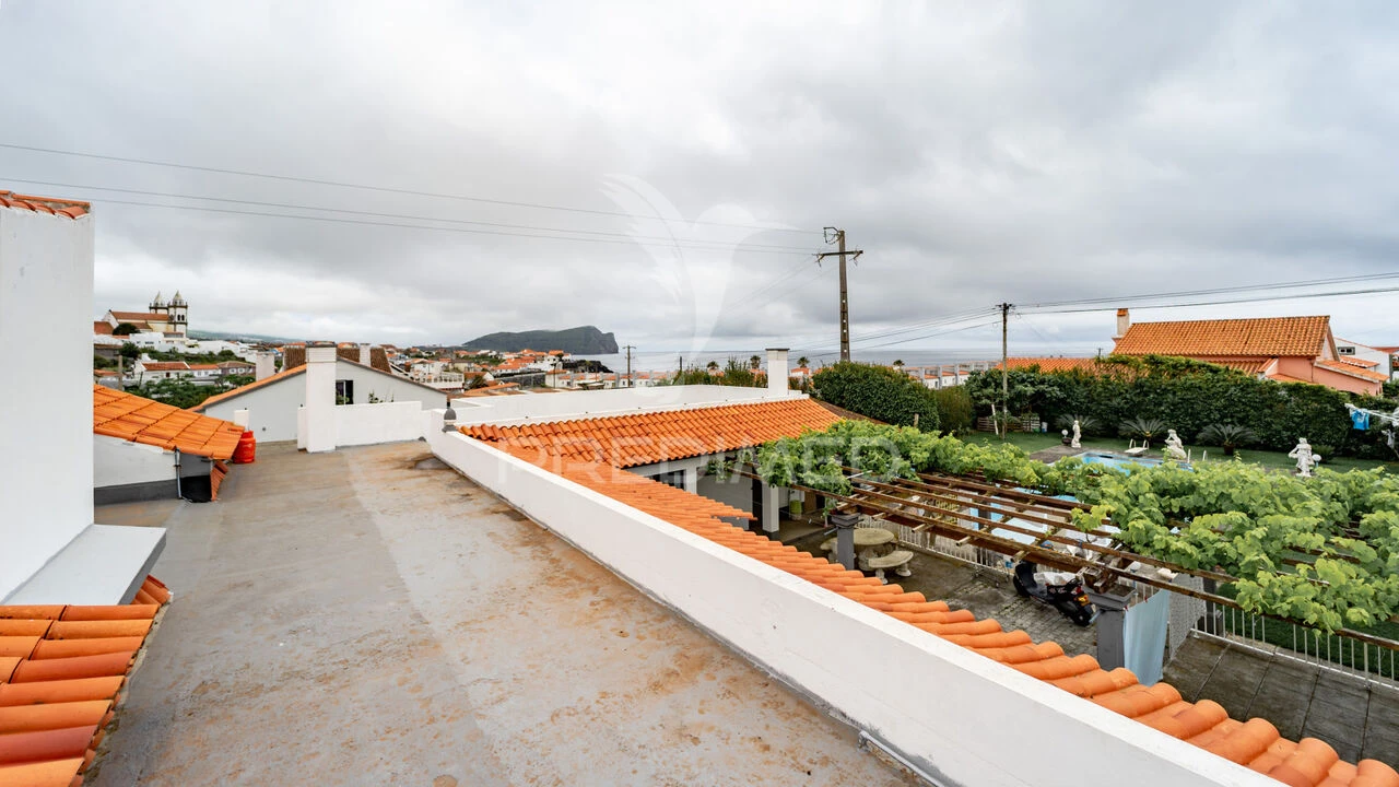 Moradia T4 para Venda em São Mateus da Calheta Foto 22