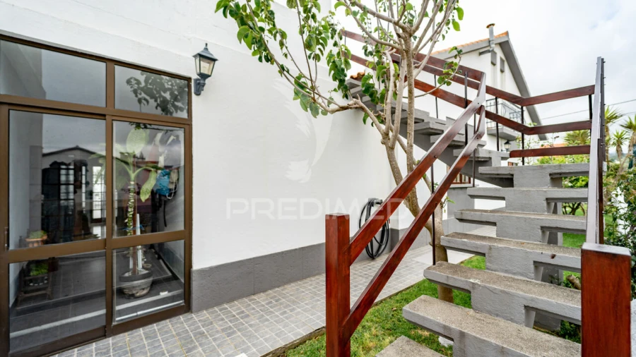 Moradia T4 para Venda em São Mateus da Calheta Foto 8